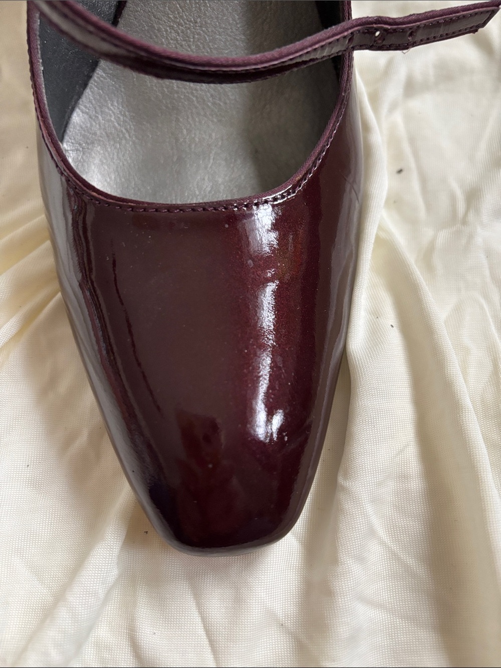 CIRCA Joan & David size 10 shiny maroon heels Y2K - Picture 7 of 9